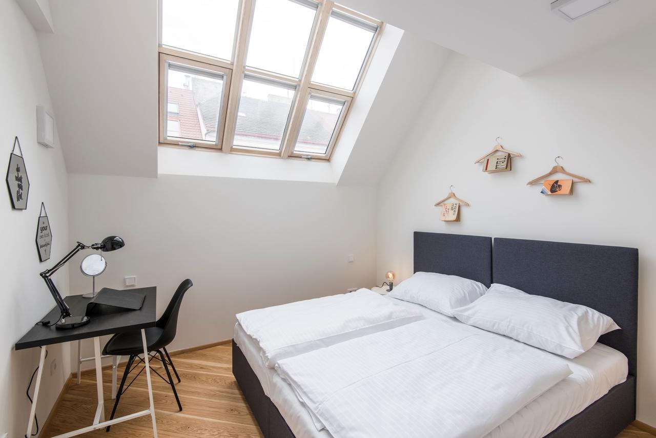 Rehorova Apartments Prága Kültér fotó