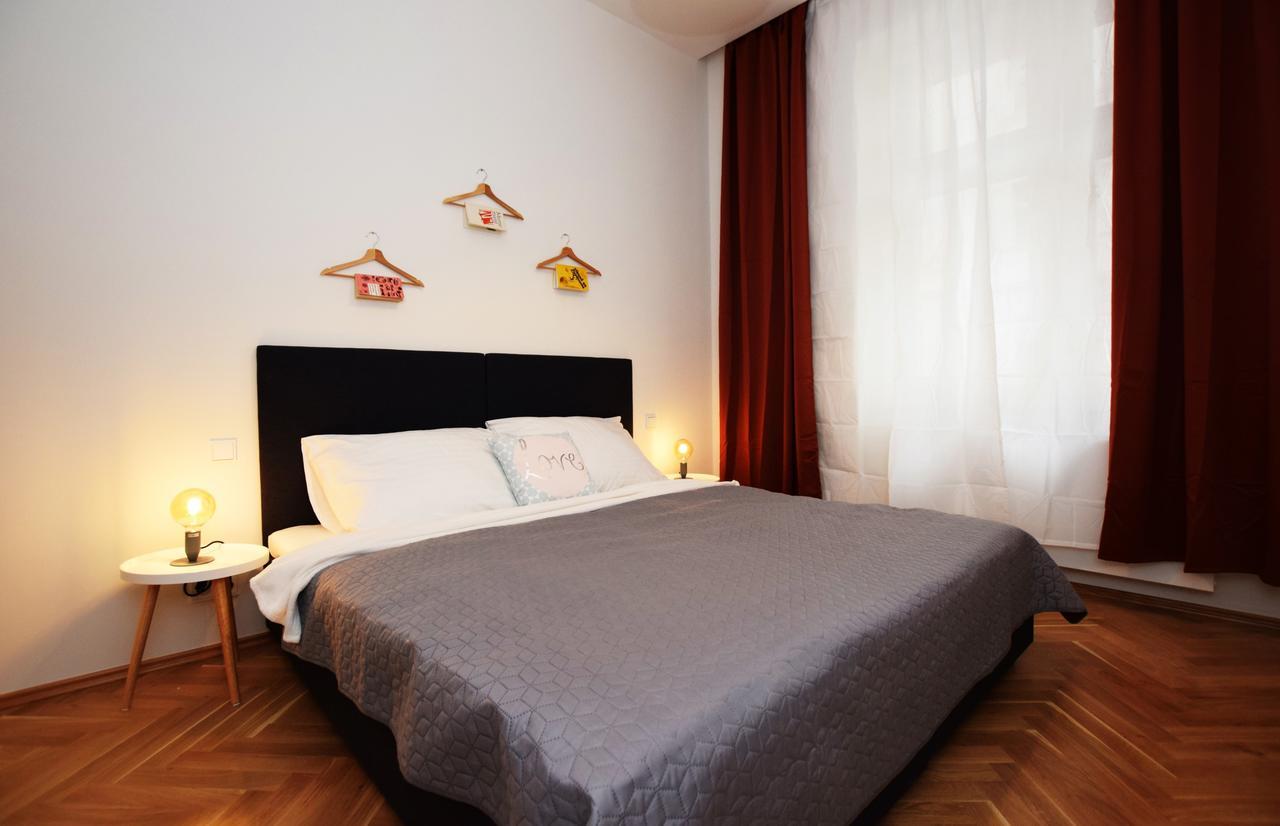 Rehorova Apartments Prága Szoba fotó