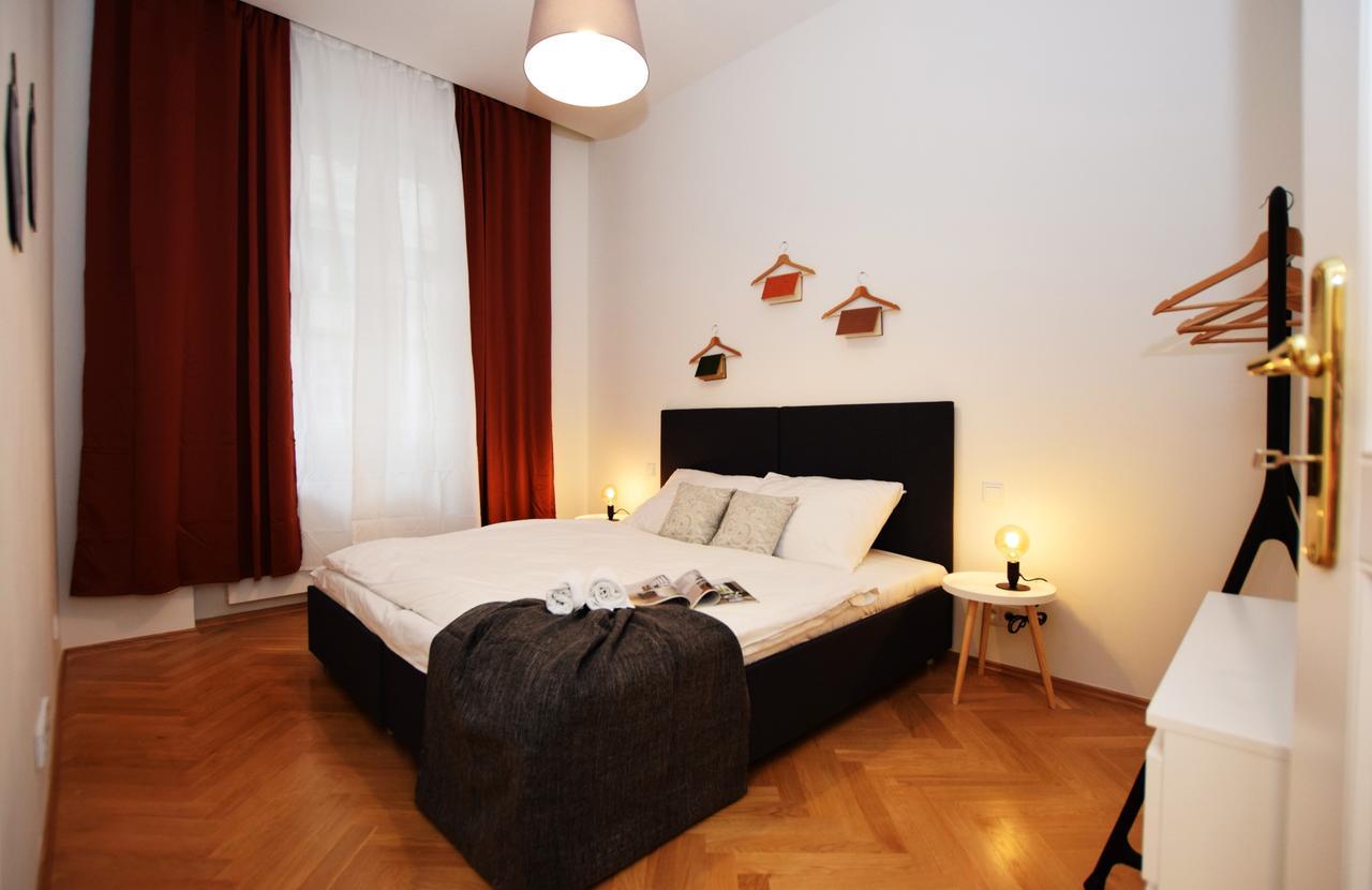 Rehorova Apartments Prága Szoba fotó